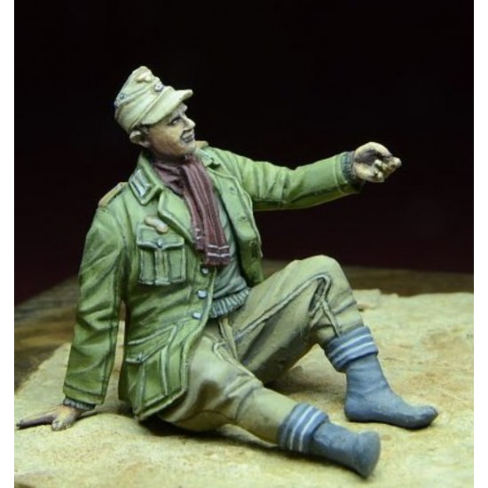 1/35 Afrikakorps POW in North Africa 1941-1943 (1 Figure) 1/35 Afrikakorps POW in North Africa 1941-1943 (1 Figure)