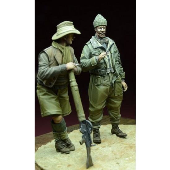 1/35 LRDG Soldiers in North Africa 1940-1943 (2 Figures) 1/35 LRDG Soldiers in North Africa 1940-1943 (2 Figures)
