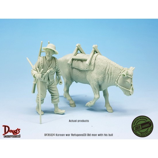 1/35 Korea War Refugees #3 1950-51 Old Man with His Bull 1/35 Korea War Refugees #3 1950-51 Old Man with His Bull