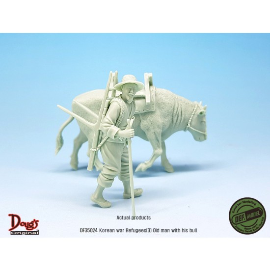 1/35 Korea War Refugees #3 1950-51 Old Man with His Bull 1/35 Korea War Refugees #3 1950-51 Old Man with His Bull