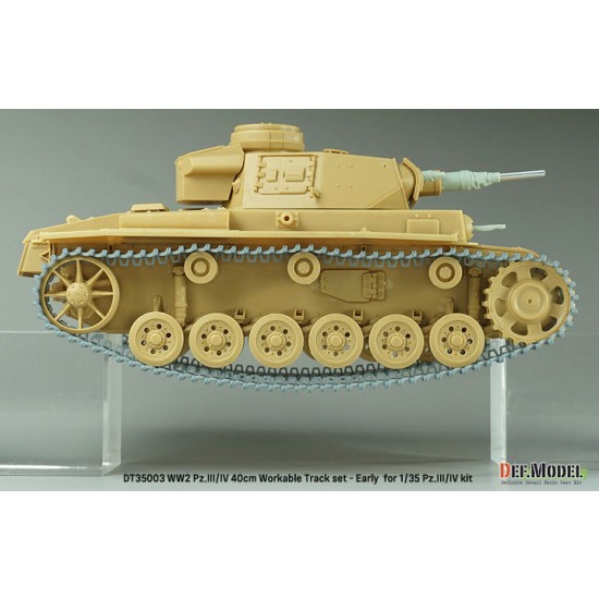 1/35 WWII Pz.III/IV 40cm Workable Track set Early Type for Pz.III/IV kit 1/35 WWII Pz.III/IV 40cm Workable Track set Early Type for Pz.III/IV kit