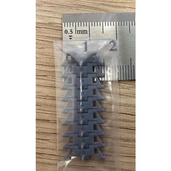 1/35 US M2/M3 Bradley IFV Early Workable Track set for Tamiya/Academy kits 1/35 US M2/M3 Bradley IFV Early Workable Track set for Tamiya/Academy kits