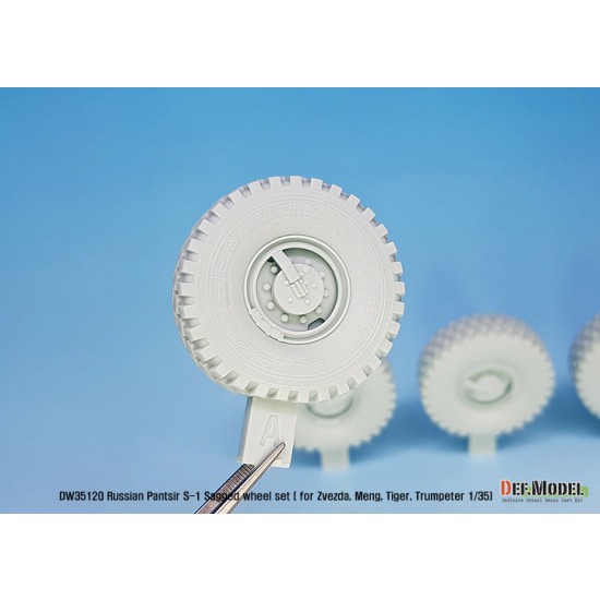 1/35 Russian Pantsir-S1 AAMGS Sagged Wheel set for Zvezda/Meng kits 1/35 Russian Pantsir-S1 AAMGS Sagged Wheel set for Zvezda/Meng kits