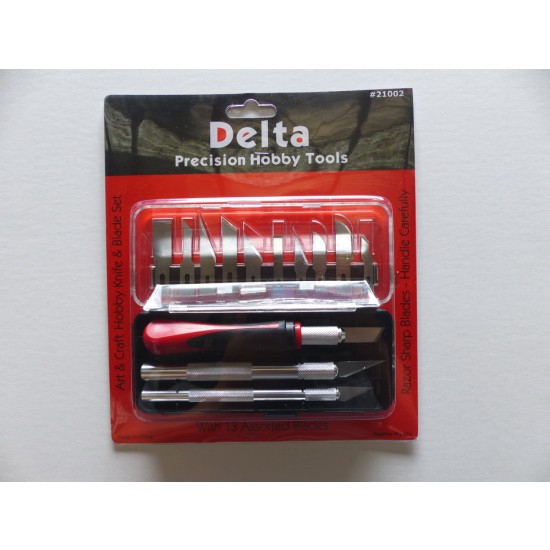 Hobby Knife Set with Chest (3 Knives + 10 Blades + Case) Hobby Knife Set with Chest (3 Knives + 10 Blades + Case)