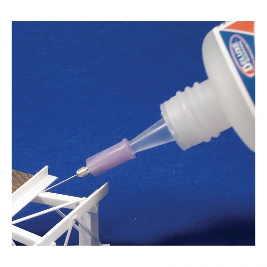 Roket Adhesive - Plastic Glue w/Point Applicator (30ml) Roket Adhesive - Plastic Glue w/Point Applicator (30ml)