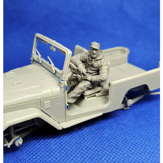 1/35 FJ43 Driver for AK interactive Kit 1/35 FJ43 Driver for AK interactive Kit