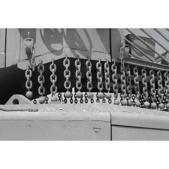 1/35 Israeli Merkava II/III/IV Chain & Ball set (500mm chain & approx 70 balls per set) 1/35 Israeli Merkava II/III/IV Chain & Ball set (500mm chain & approx 70 balls per set)