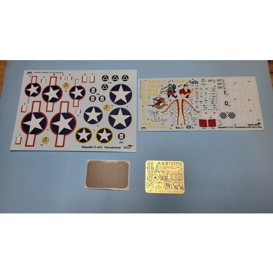 1/48 Republic P-47C Thunderbolt with Ferry Tank 1/48 Republic P-47C Thunderbolt with Ferry Tank