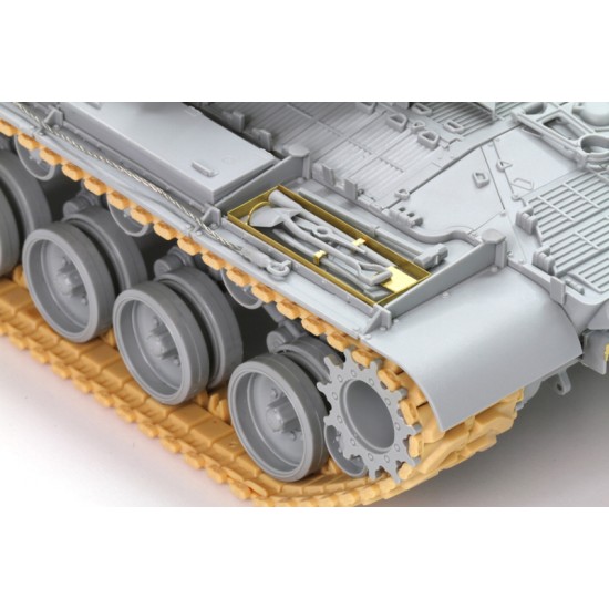 1/35 Modern AFV Series - M48A1 Patton [Smart Kit]