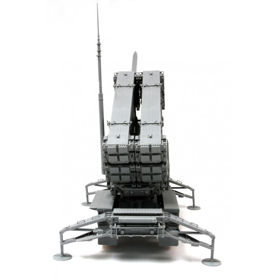1/35 MIM-104F Patriot Surface-To-Air Missile (SAM) System PAC-3 M901 Launching Station 1/35 MIM-104F Patriot Surface-To-Air Missile (SAM) System PAC-3 M901 Launching Station