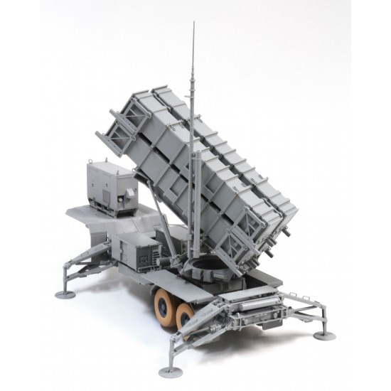 1/35 MIM-104C Patriot Surface-to-Air Missile (SAM) System (PAC-2) 1/35 MIM-104C Patriot Surface-to-Air Missile (SAM) System (PAC-2)