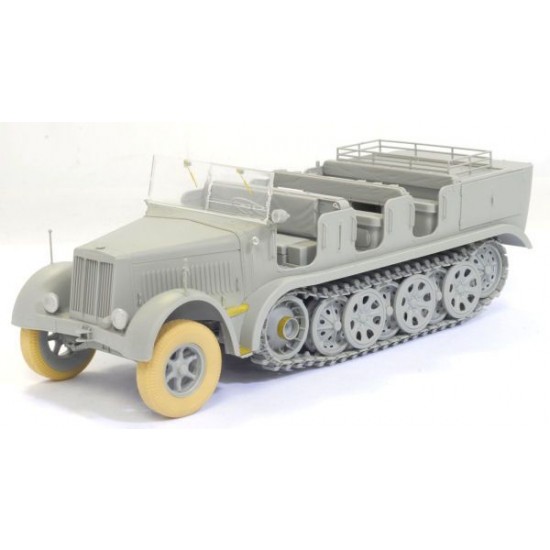 1/35 SdKfz.7 8t Half-track Initial Production (Smart kit) 1/35 SdKfz.7 8t Half-track Initial Production (Smart kit)