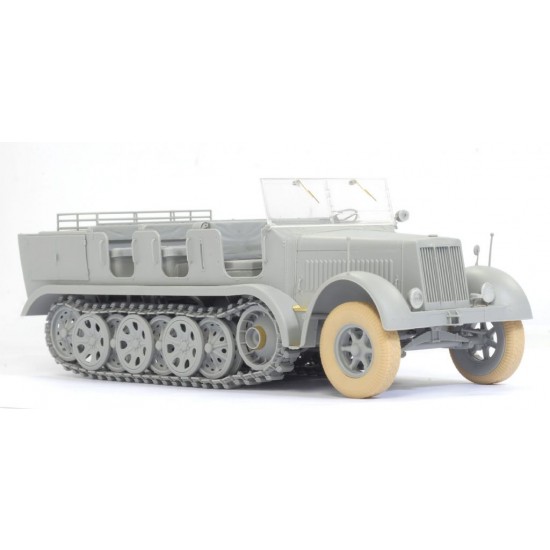 1/35 SdKfz.7 8t Half-track Initial Production (Smart kit) 1/35 SdKfz.7 8t Half-track Initial Production (Smart kit)