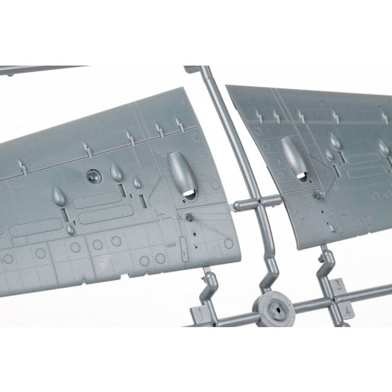 1/48 Midway Dual Combo: US Carrier Based Fighter F4F-3 & F4F-4 Wildcat [Limited Edition]