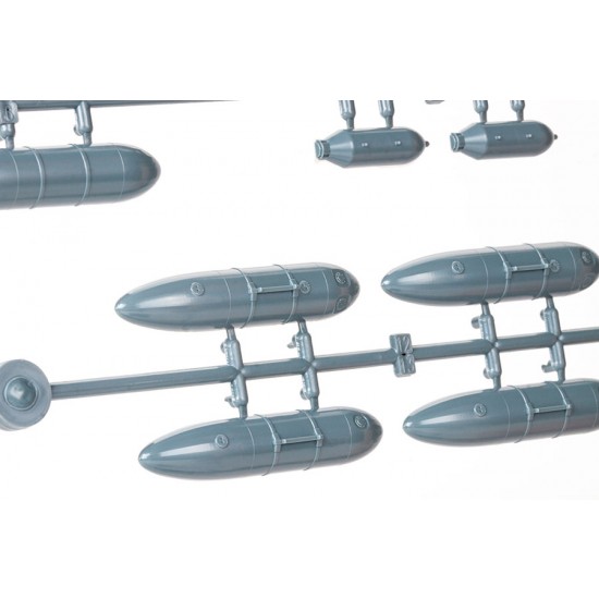 1/48 Overlord: D-Day Mustangs - US/British P-51B, June 1944 (Dual Combo) 1/48 Overlord: D-Day Mustangs - US/British P-51B, June 1944 (Dual Combo)