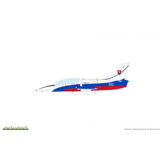 1/72 Albatros Dual Combo: Czechoslovak Subsonic Jet Trainer L-39 Albatros 1/72 Albatros Dual Combo: Czechoslovak Subsonic Jet Trainer L-39 Albatros