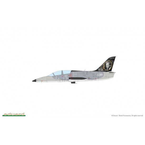 1/72 Albatros Dual Combo: Czechoslovak Subsonic Jet Trainer L-39 Albatros 1/72 Albatros Dual Combo: Czechoslovak Subsonic Jet Trainer L-39 Albatros