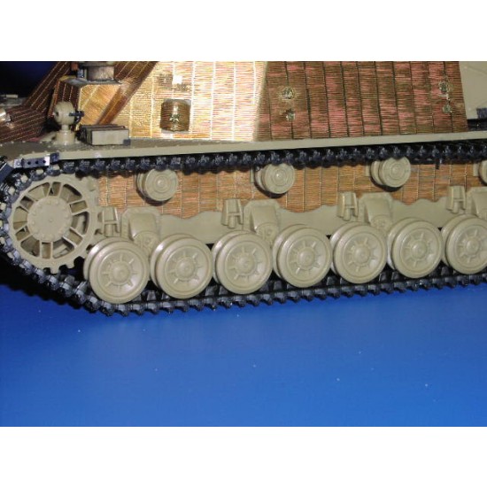 Photo-etched Zimmerit for 1/35 Brummbar for Tamiya kit Photo-etched Zimmerit for 1/35 Brummbar for Tamiya kit