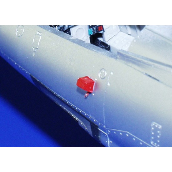 Colour Photoetch for 1/48 Remove Before Flight Colour Photoetch for 1/48 Remove Before Flight