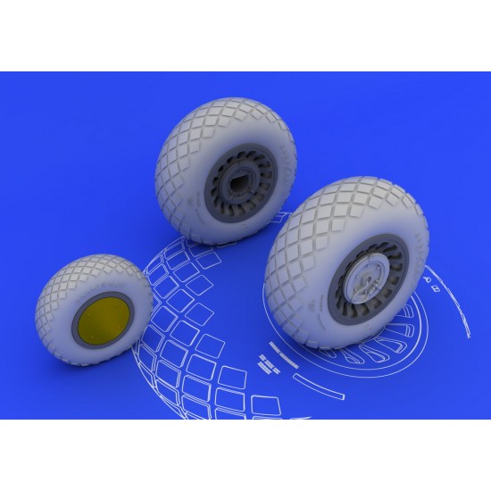 1/32 Lockheed B-25H/J Mitchell Wheels for HK Models kit 1/32 Lockheed B-25H/J Mitchell Wheels for HK Models kit