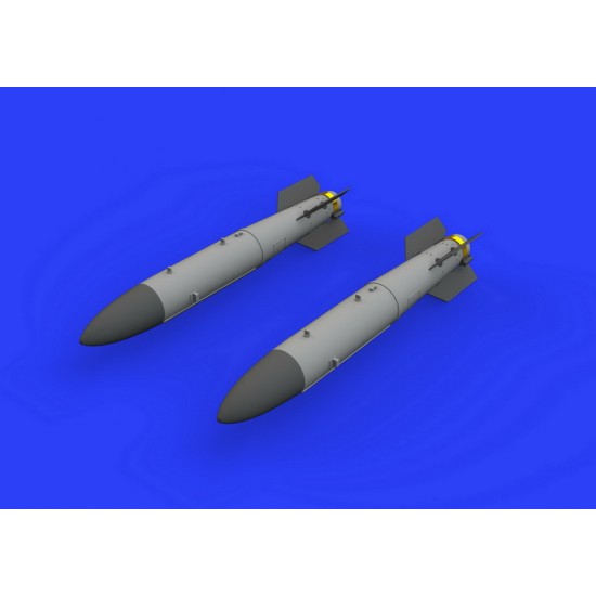 1/72 B43-0 Nuclear Weapon w/ SC43-4/-7 Tail Assembly Brassin Set 1/72 B43-0 Nuclear Weapon w/ SC43-4/-7 Tail Assembly Brassin Set