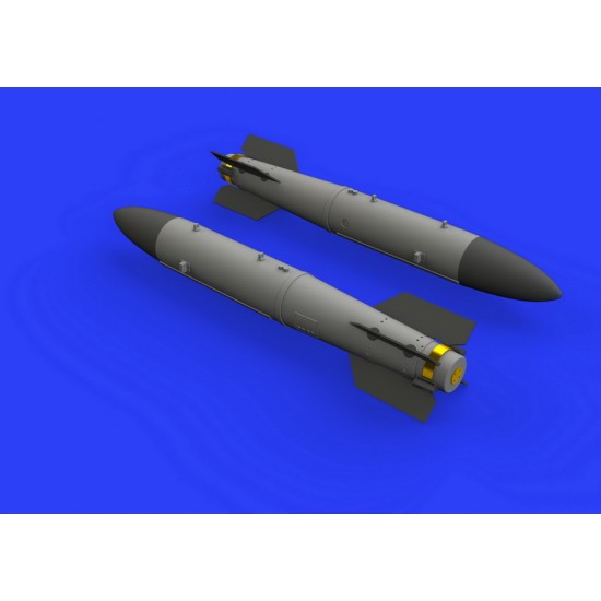 1/72 B43-0 Nuclear Weapon w/ SC43-4/-7 Tail Assembly Brassin Set 1/72 B43-0 Nuclear Weapon w/ SC43-4/-7 Tail Assembly Brassin Set