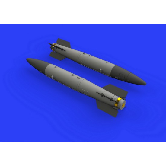 1/72 B43-1 Nuclear Weapon w/ SC43-4/-7 Tail Assembly Brassin Set 1/72 B43-1 Nuclear Weapon w/ SC43-4/-7 Tail Assembly Brassin Set