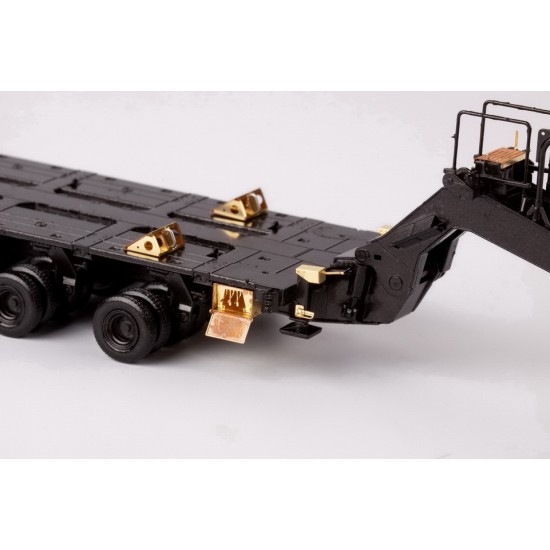 1/72 Oshkosh M1070 & M1000 Heavy Tractor w/D9R Detail Set (PE Sheets) for Takom Models 1/72 Oshkosh M1070 & M1000 Heavy Tractor w/D9R Detail Set (PE Sheets) for Takom Models