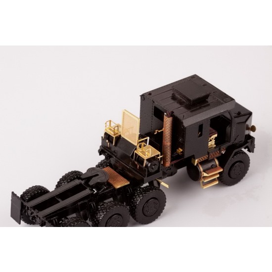 1/72 Oshkosh M1070 & M1000 Heavy Tractor w/D9R Detail Set (PE Sheets) for Takom Models 1/72 Oshkosh M1070 & M1000 Heavy Tractor w/D9R Detail Set (PE Sheets) for Takom Models