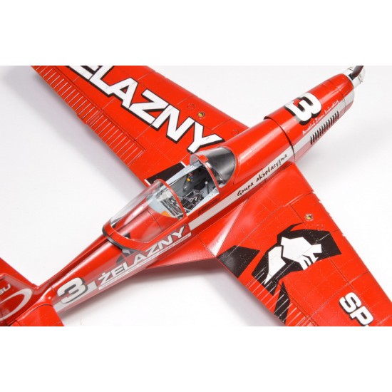 1/48 Czechoslovak Zlin Z-526AFS Akrobat [ProfiPACK]