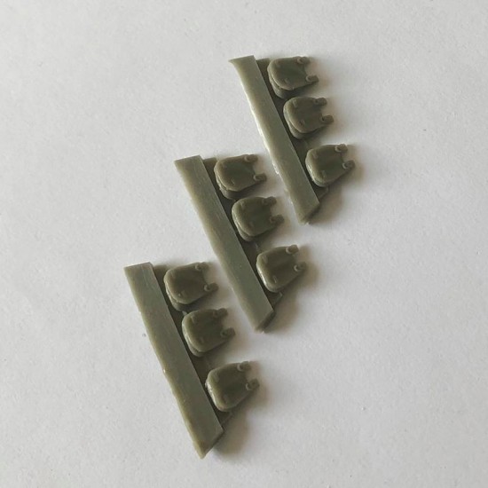 1/35 German Shoulder Bags (3 Types, 9pcs) 1/35 German Shoulder Bags (3 Types, 9pcs)