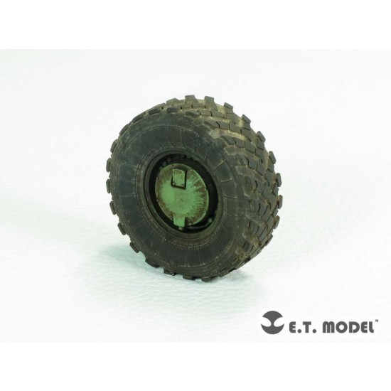 1/35 Russian GAZ-233014 STS TIGER Weighted Road Wheels for Meng Model kit (4pcs) 1/35 Russian GAZ-233014 STS TIGER Weighted Road Wheels for Meng Model kit (4pcs)