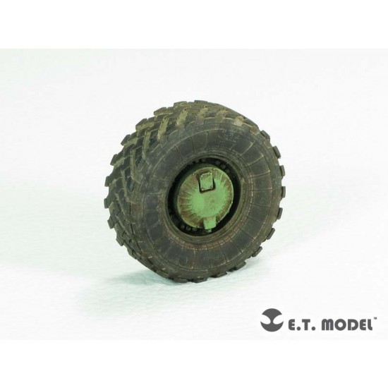 1/35 Russian GAZ-233014 STS TIGER Weighted Road Wheels for Meng Model kit (4pcs) 1/35 Russian GAZ-233014 STS TIGER Weighted Road Wheels for Meng Model kit (4pcs)