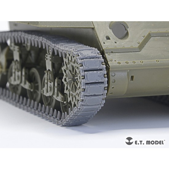 1/35 WWII US Army M3/M5 Stuart Light Tank T16 Workable Track for AFV Club kits 1/35 WWII US Army M3/M5 Stuart Light Tank T16 Workable Track for AFV Club kits