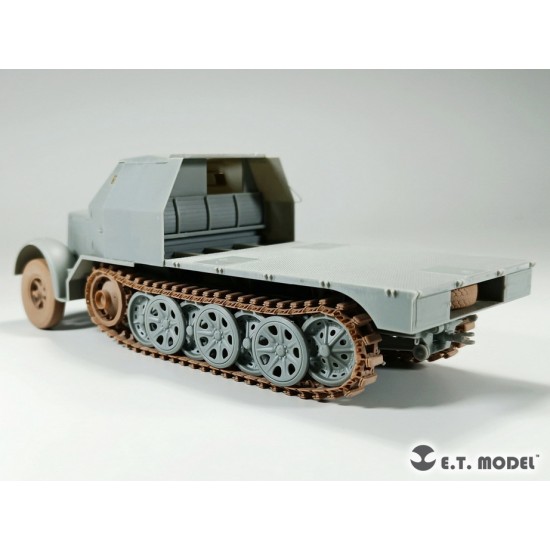 1/35 WWII German SdKfz.7 (8t) Sprockets & Track links (3D Printed) for Dragon Kit 1/35 WWII German SdKfz.7 (8t) Sprockets & Track links (3D Printed) for Dragon Kit