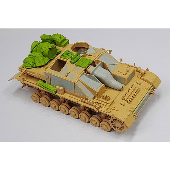 1/35 SdKfz.167 Sturmgeschutz IV Stowage Set for Rye Field Model #5060 1/35 SdKfz.167 Sturmgeschutz IV Stowage Set for Rye Field Model #5060