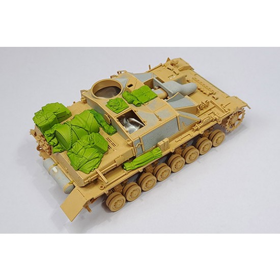 1/35 SdKfz.167 Sturmgeschutz IV Stowage Set for Rye Field Model #5060 1/35 SdKfz.167 Sturmgeschutz IV Stowage Set for Rye Field Model #5060