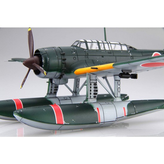 1/72 Aichi E16A Zuiun Type11 (C-15) 1/72 Aichi E16A Zuiun Type11 (C-15)