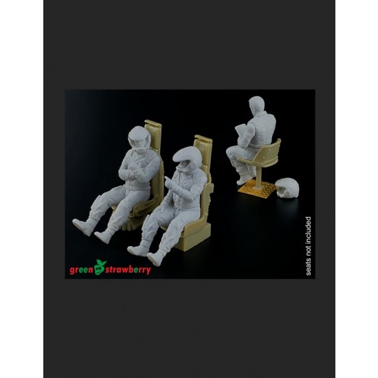 1/32 Colonial Pilots Raptor Crew (3 figures) 1/32 Colonial Pilots Raptor Crew (3 figures)