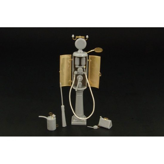 1/48 Fuel Station Benzin Pumpe 1/48 Fuel Station Benzin Pumpe