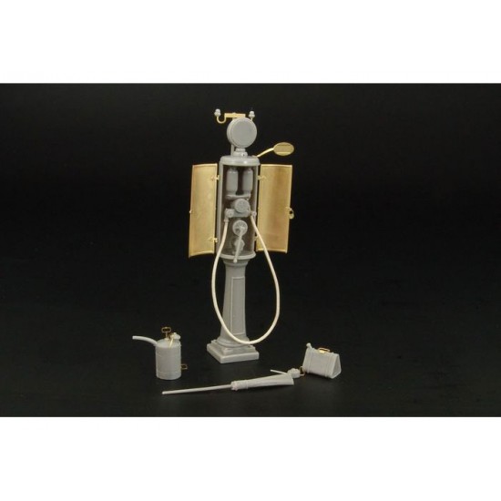 1/48 Fuel Station Benzin Pumpe 1/48 Fuel Station Benzin Pumpe