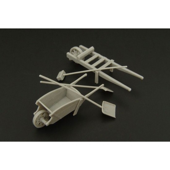 1/48 Wheel-Barrow  Set