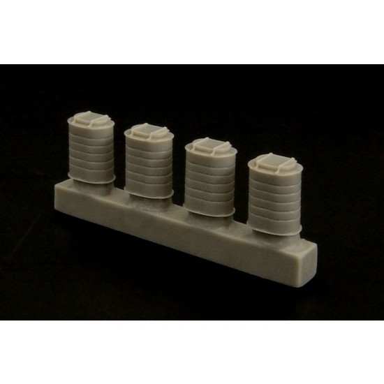 1/48 Soviet Thermos Cans 1/48 Soviet Thermos Cans