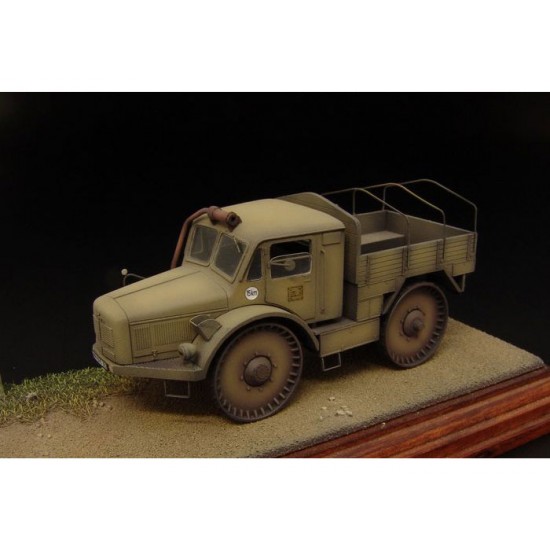 1/72 Skoda RSO Wheeled Tractor 1/72 Skoda RSO Wheeled Tractor