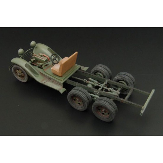 1/48 WWII Russian Bz-38 Refueller (Gaz-AAA) Truck 1/48 WWII Russian Bz-38 Refueller (Gaz-AAA) Truck