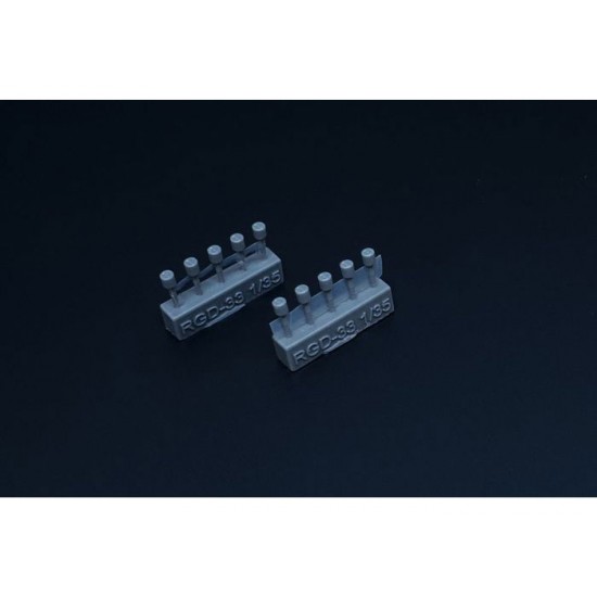1/35 Soviet Grenade RGD-33 1/35 Soviet Grenade RGD-33