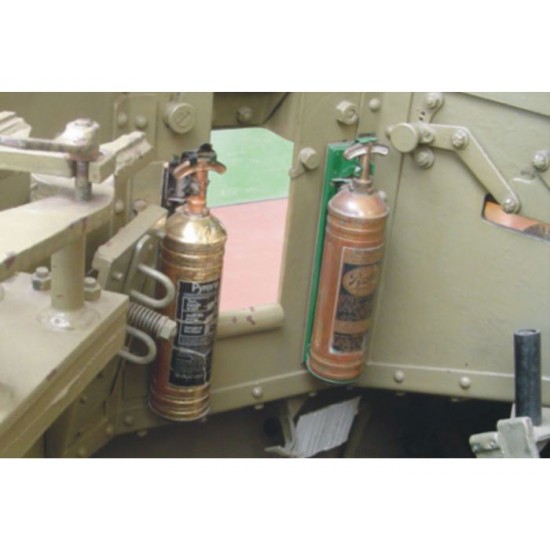 1/48 British Pyrene Fire Extinguisher 1/48 British Pyrene Fire Extinguisher