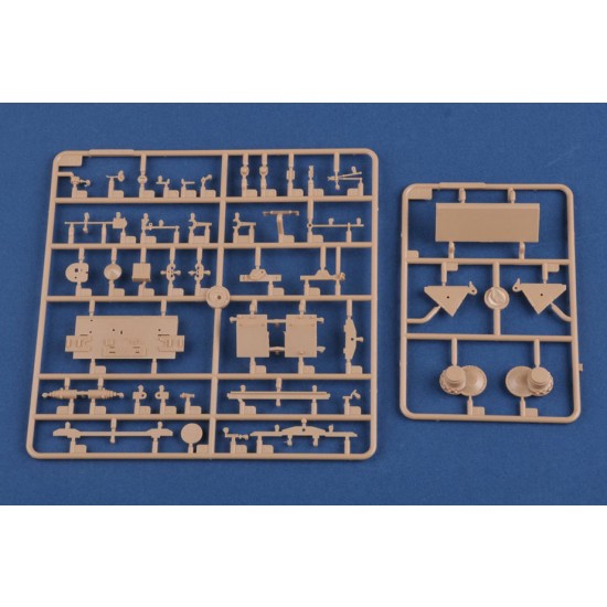 1/35 German Pz.Kpfw.III/IV auf Einheitsfahrgestell 1/35 German Pz.Kpfw.III/IV auf Einheitsfahrgestell