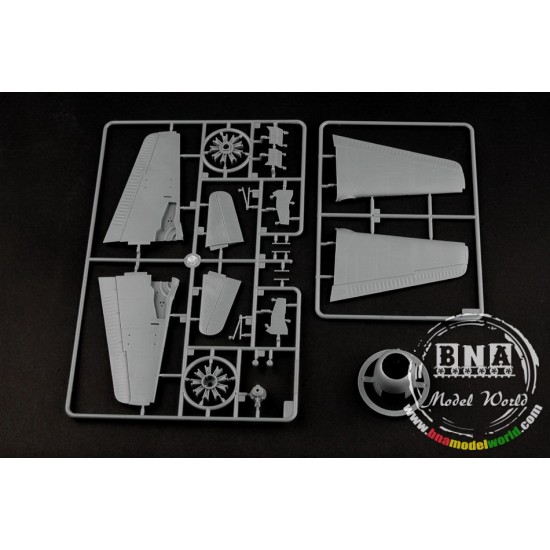 1/48 F8F-1 Bearcat 1/48 F8F-1 Bearcat