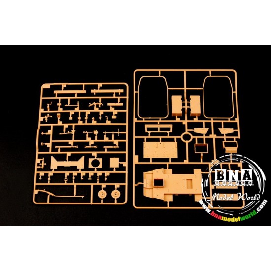 1/35 US M3A1 White Scout Car, Early Production 1/35 US M3A1 White Scout Car, Early Production